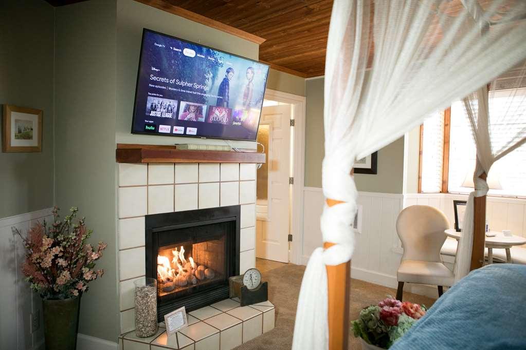 J Patrick Inn Cambria Zimmer foto