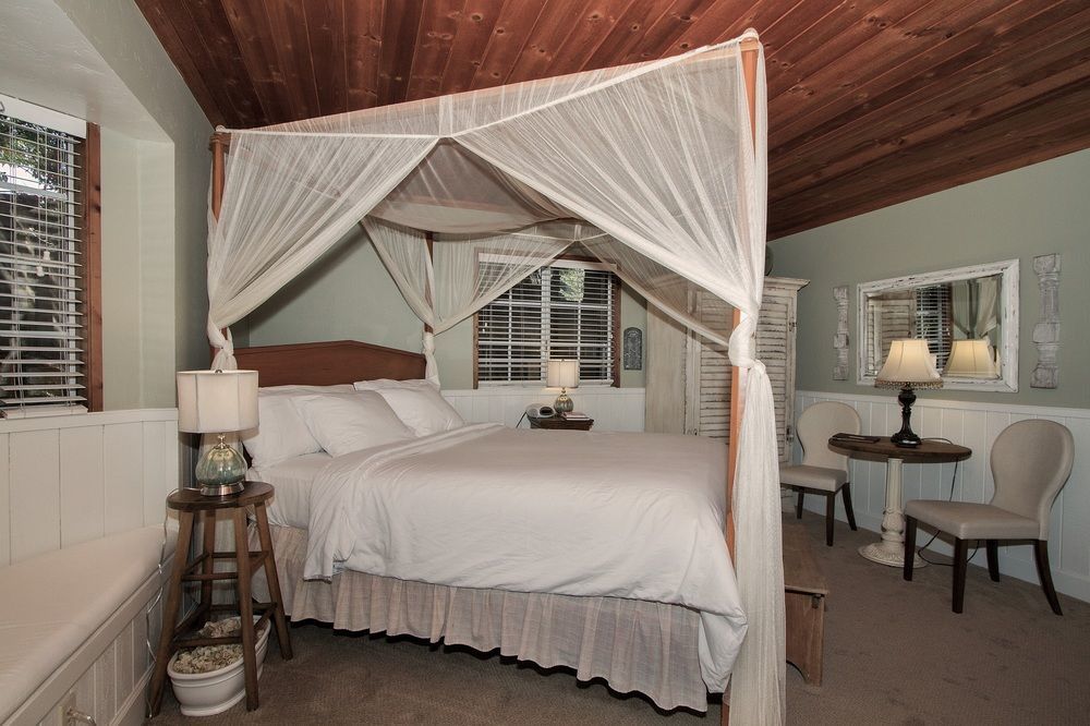 J Patrick Inn Cambria Exterior foto